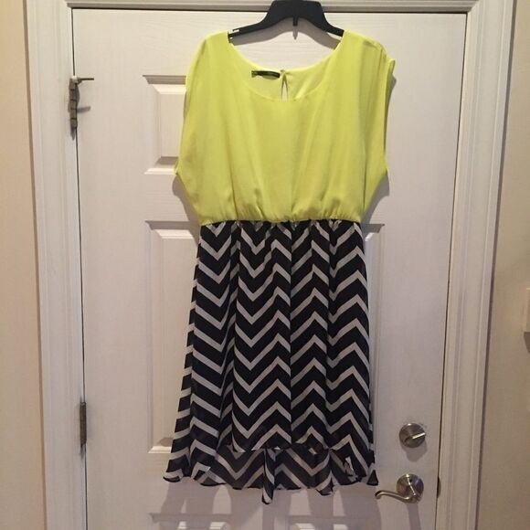 Maurice’s Dress Florescent Yellow And Black - Picture 1 of 5